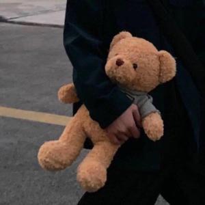 男人边吃奶边挵进去呻吟免费
